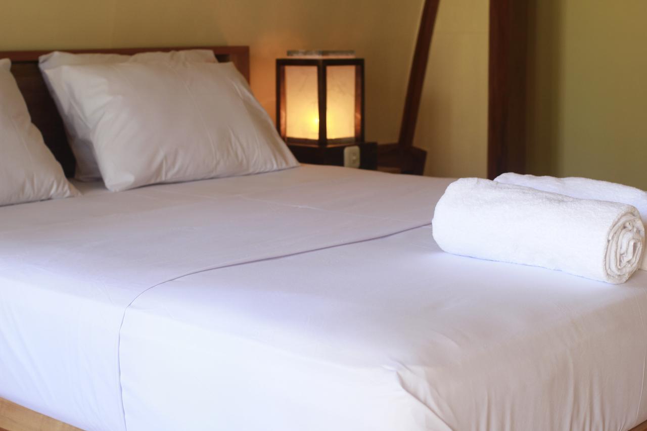 Island Beach Bungalow Gili Trawangan Bagian luar foto
