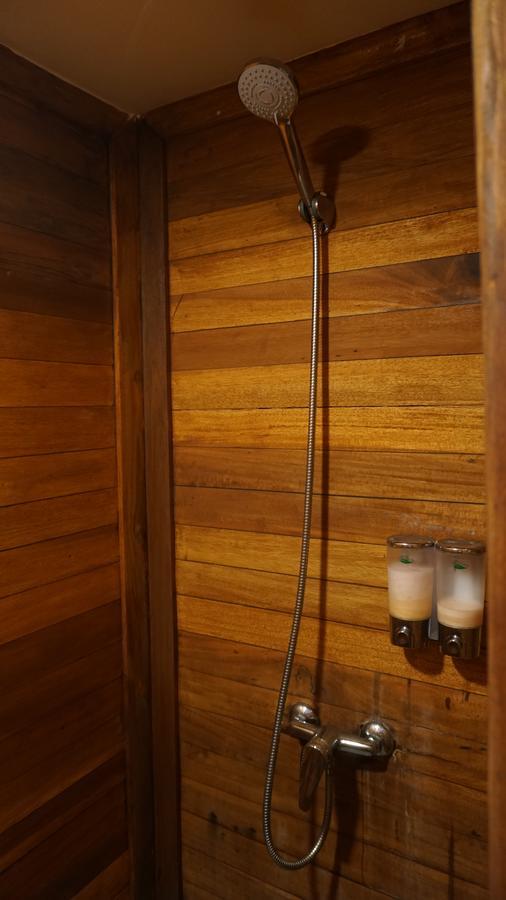 Island Beach Bungalow Gili Trawangan Bagian luar foto